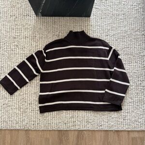 GAP | brown stripe sweater 100% cotton